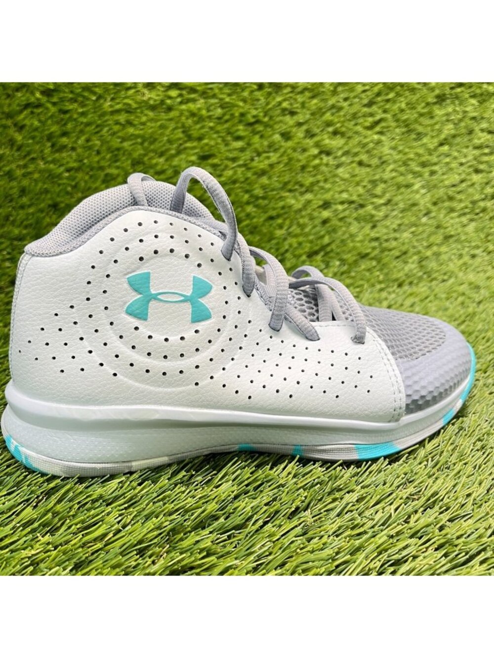 Under Armour Jet 2019 Boys Size 1.5Y Gray Blue Athletic Basketball Shoes Sneaker